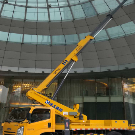 阜沙镇附近高空作业车租赁｜安全设备租赁｜高空安装|工程定制化方案｜亿立达设备租赁